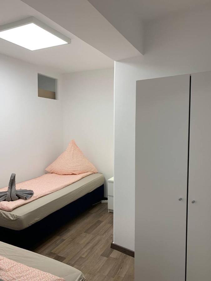 Central Private Rooms In Popular Neighborhood! Köln Exteriör bild
