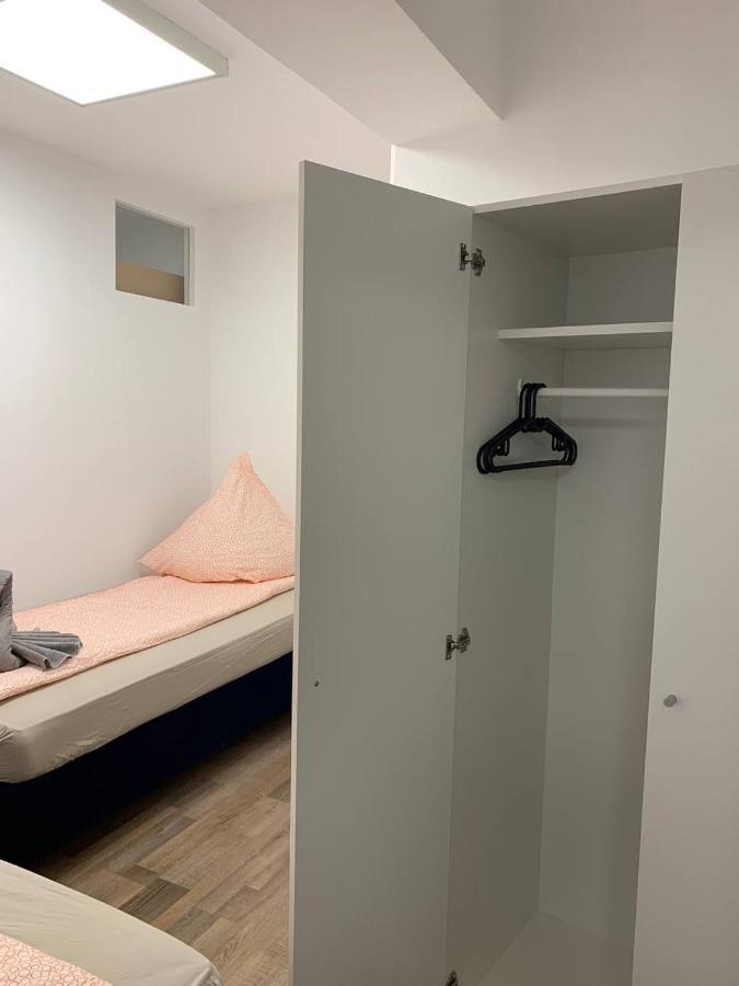 Central Private Rooms In Popular Neighborhood! Köln Exteriör bild