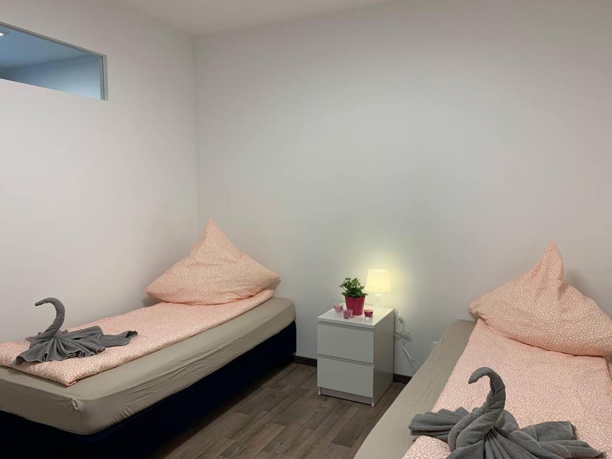 Central Private Rooms In Popular Neighborhood! Köln Exteriör bild