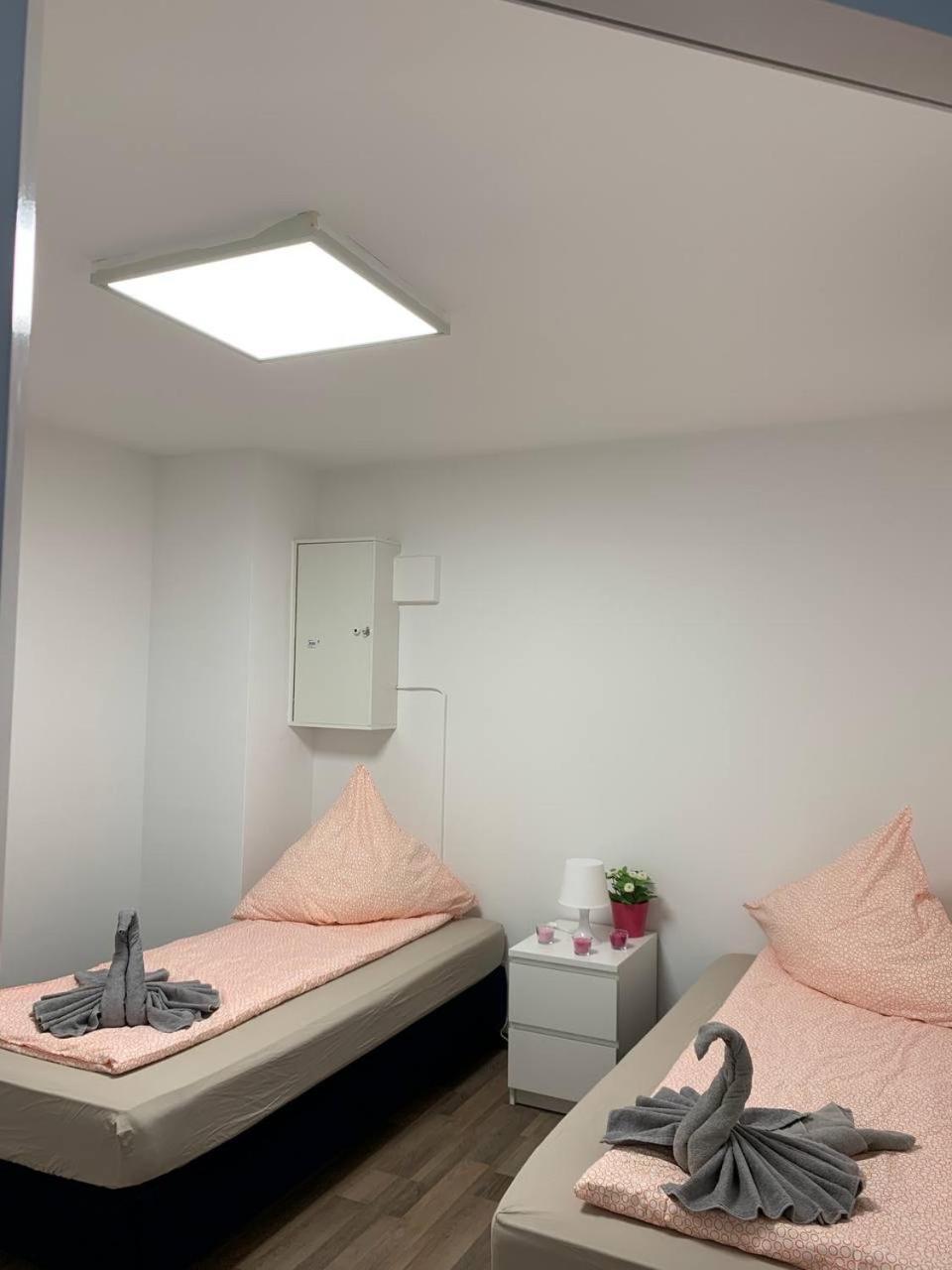 Central Private Rooms In Popular Neighborhood! Köln Exteriör bild
